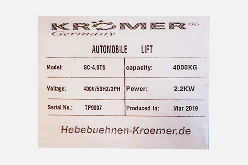 Altes Typenschild von der TP90