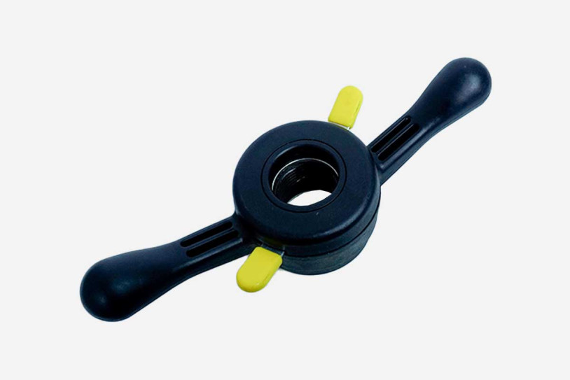 Schnellspannmutter in schwarz aus Plastik